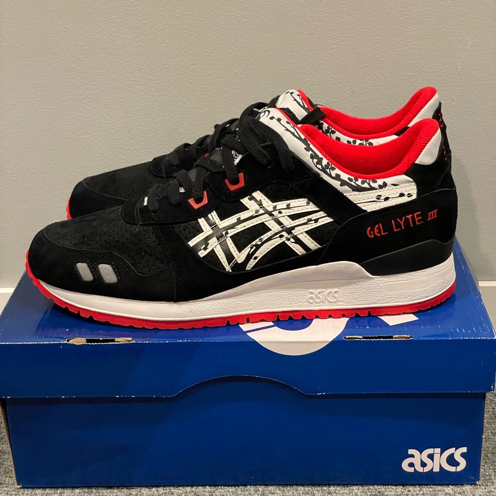 Asics x Titolo Gel Lyte iii Papercut 25th Anniversary Used 10.5 red black white